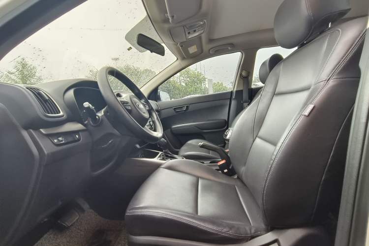 Used Kia KX3 2017 1.6L Automatic Aoya Version Interior 1