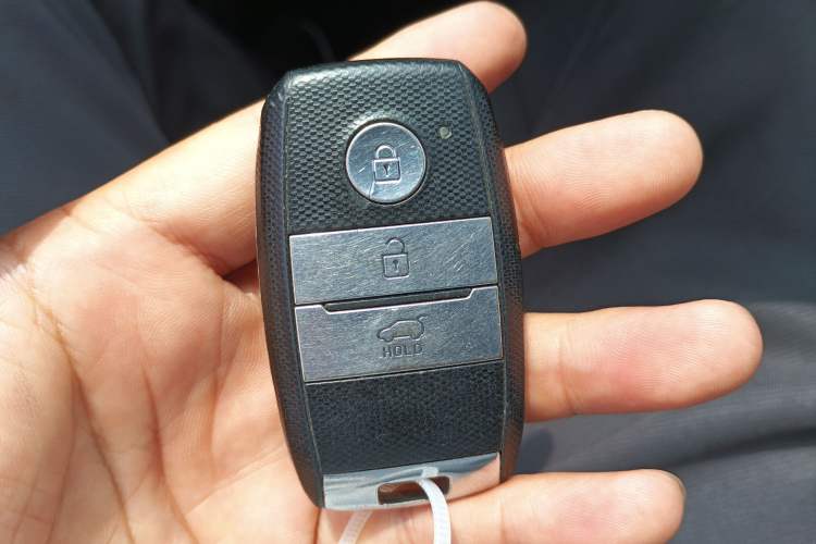 Used Kia KX3 2017 1.6L Automatic Aoya Version Interior 1
