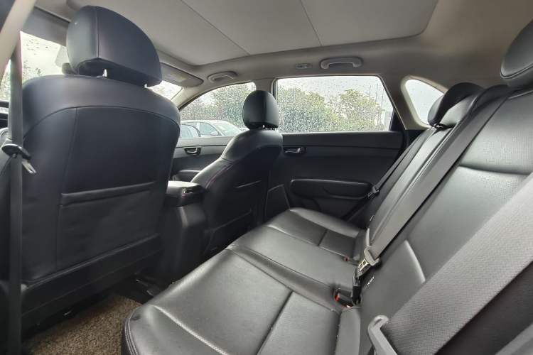 Used Kia KX3 2017 1.6L Automatic Aoya Version Interior 2
