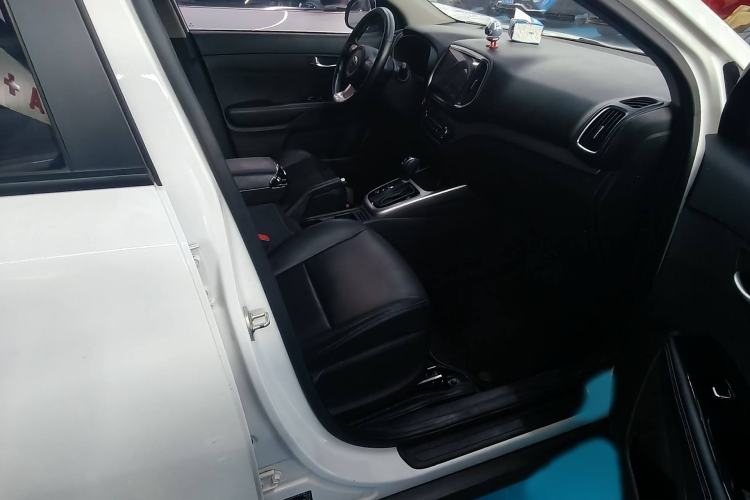 Used Kia KX3 2017 1.6L Automatic Aoya 15th Anniversary Special Edition Interior 3