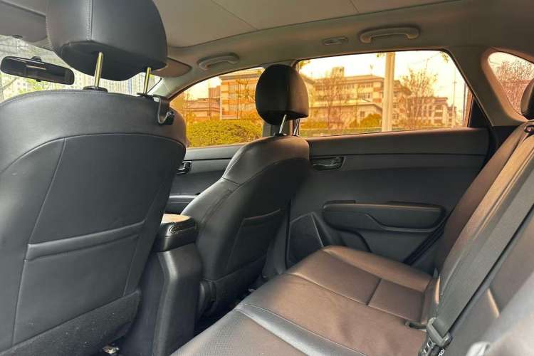 Used Kia KX3 2017 1.6L Automatic Aoya Version Interior 3