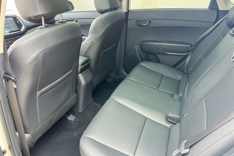 Used Kia KX3 2017 1.6L Automatic Aoya Version Interior 4