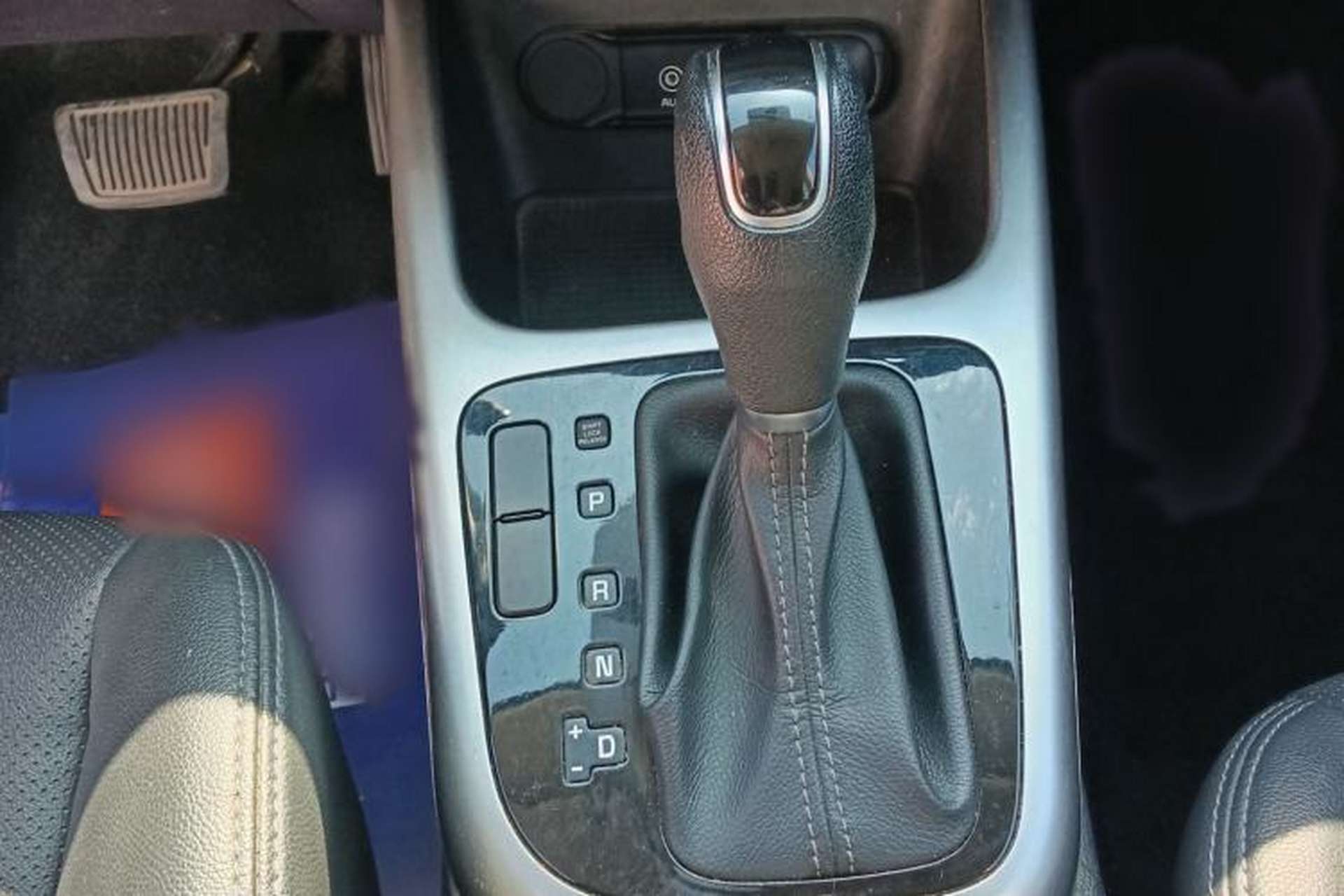 Used Kia KX3 2017 1.6L Automatic Aoya Version Interior 4