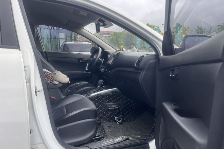 Used Kia KX3 2017 1.6L Automatic Aofeng Edition Interior 7