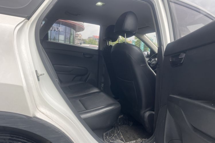 Used Kia KX3 2017 1.6L Automatic Aofeng Edition Interior 8
