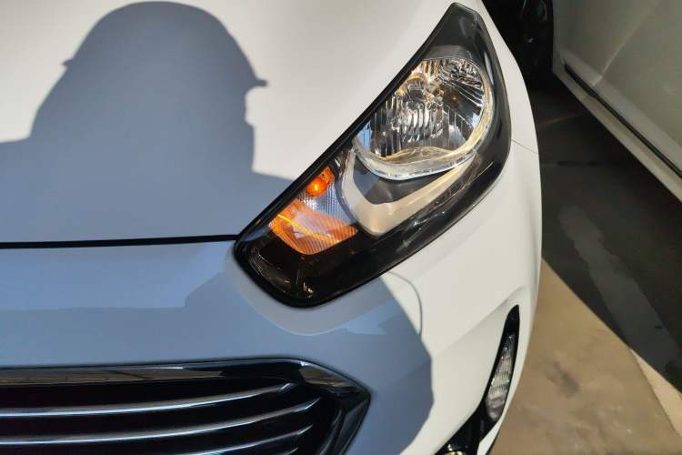 Used Kia KX3 2017 1.6L Automatic Aoya Version Left Front Headlight