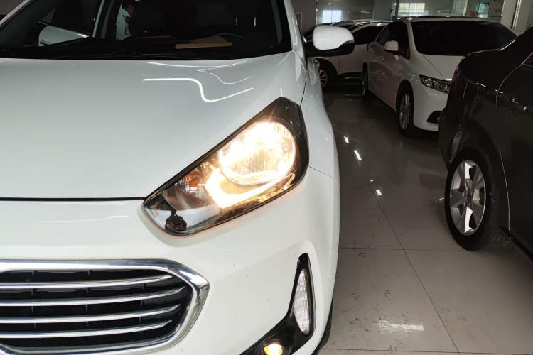 Used Kia KX3 2017 1.6L Automatic Aoya Version Left Front Headlight
