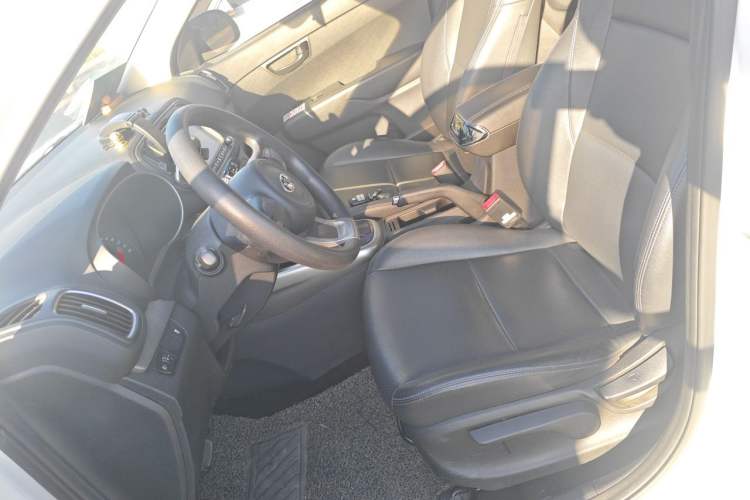Used Kia KX3 2017 1.6L Automatic Aoya Version Left Front Seat