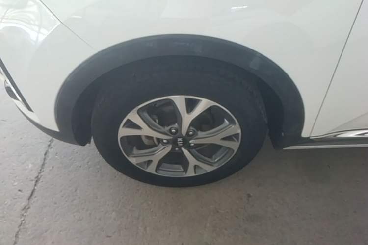 Used Kia KX3 2017 1.6L Automatic Aoya Version Left Front Wheel Hub
