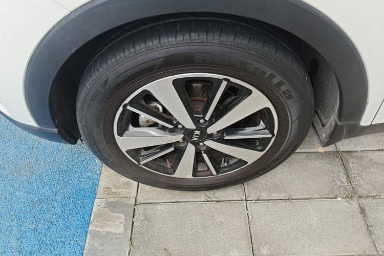 Used Kia KX3 2017 1.6T Automatic Aoya Edition Left Front Wheel Hub