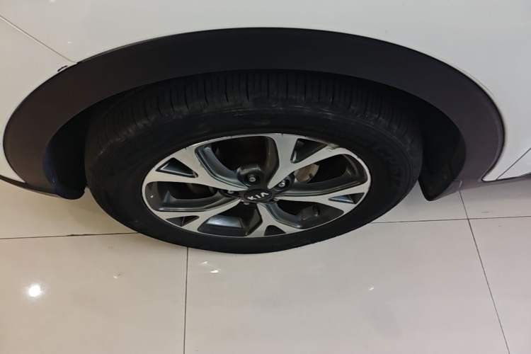 Used Kia KX3 2017 1.6L Automatic Aoya Version Left Front Wheel Hub