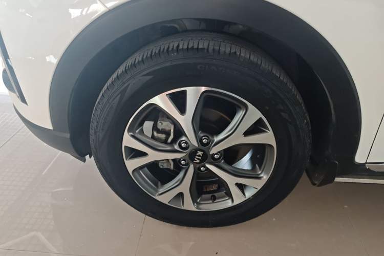 Used Kia KX3 2017 1.6L Automatic Aoya Version Left Front Wheel Hub