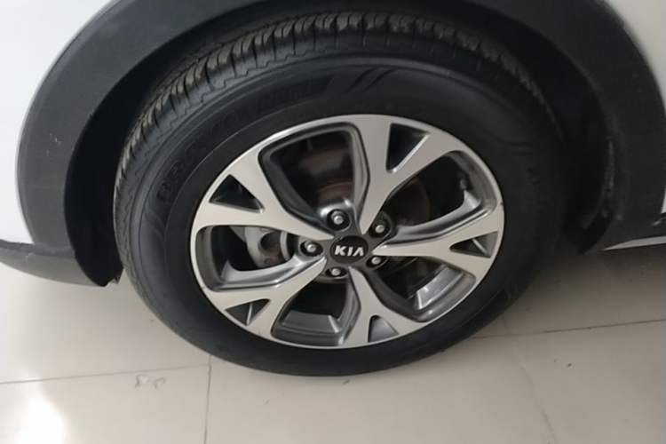 Used Kia KX3 2017 1.6L Automatic Aoya Version Left Front Wheel Hub