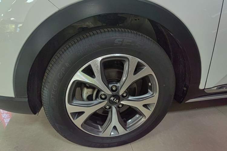 Used Kia KX3 2017 1.6L Automatic Aoya Version Left Front Wheel Hub