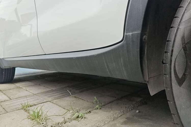 Used Kia KX3 2017 1.6T Automatic Aoya Edition Left Side Sill