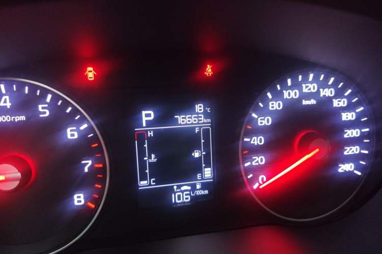 Used Kia KX3 2017 1.6L Automatic Aoya Version Odometer Close Up