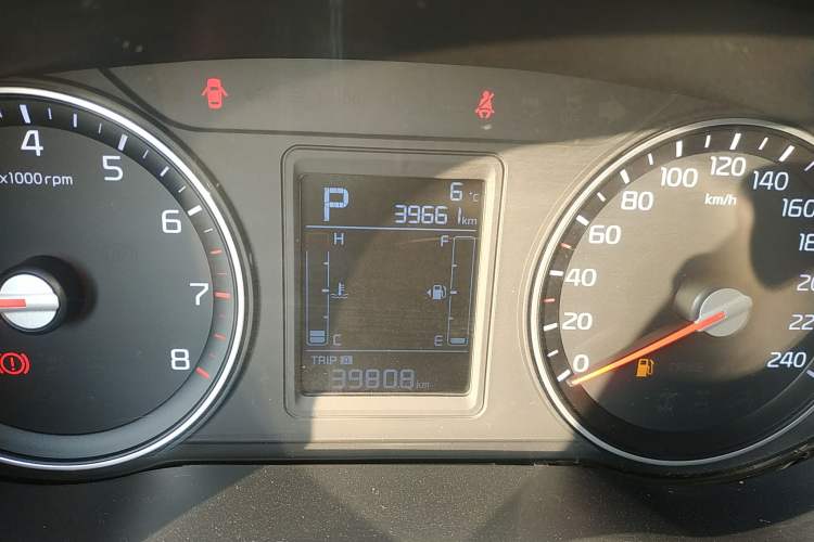 Used Kia KX3 2017 1.6L Automatic Aoya Version Odometer Close Up