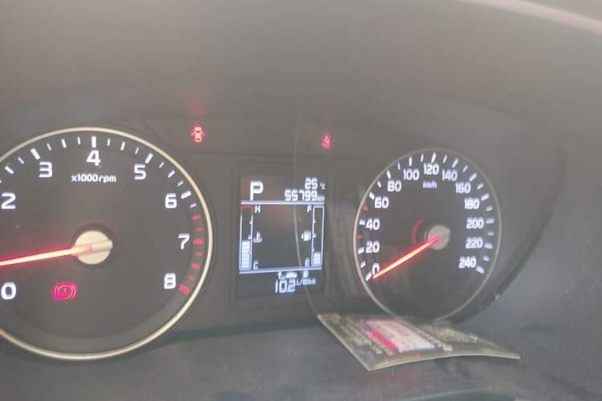 Used Kia KX3 2017 1.6L Automatic Aoya Version Odometer Close Up