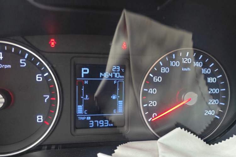 Used Kia KX3 2017 1.6L Automatic Aoya Version Odometer Close Up