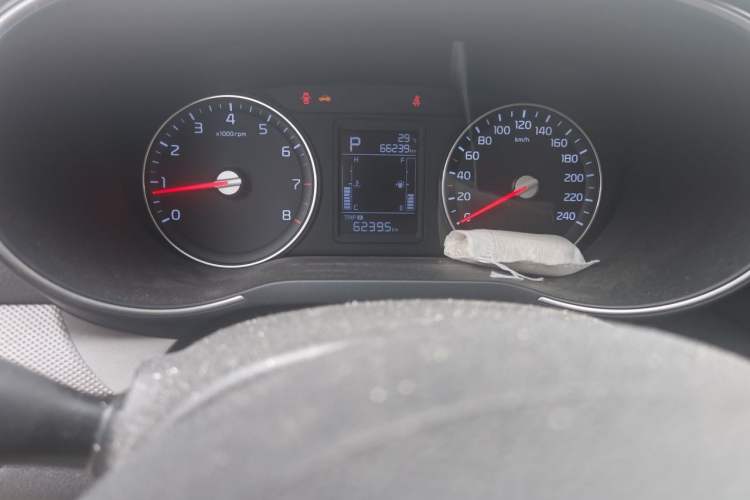Used Kia KX3 2017 1.6L Automatic Aoya Version Odometer Close Up