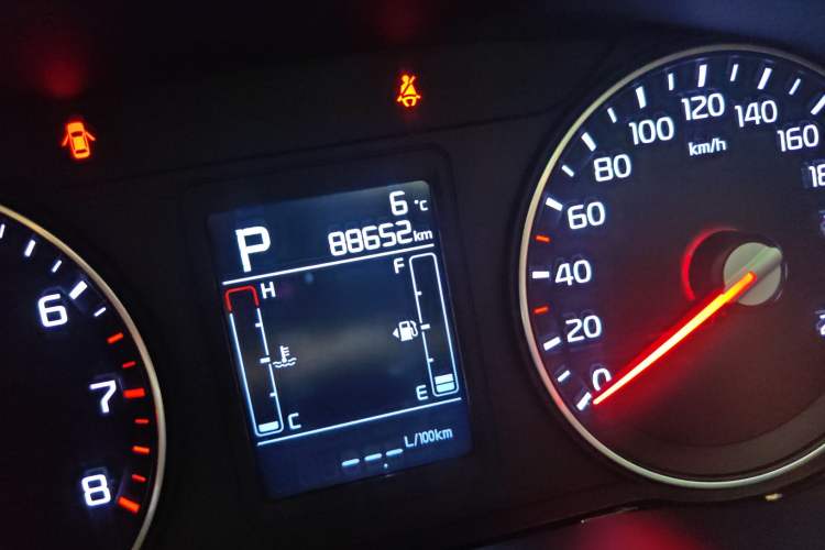 Used Kia KX3 2017 1.6L Automatic Aoya Version Odometer Close Up