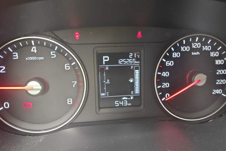 Used Kia KX3 2017 1.6L Automatic Aozun Edition Odometer Close Up
