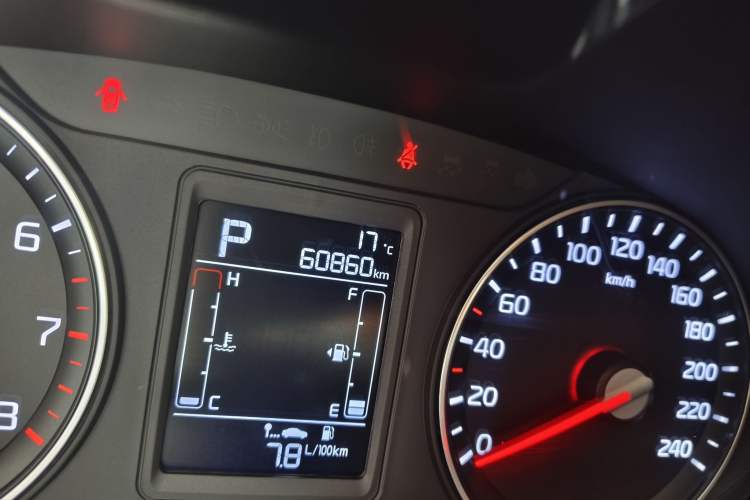 Used Kia KX3 2017 1.6L Automatic Aoya Version Odometer Close Up