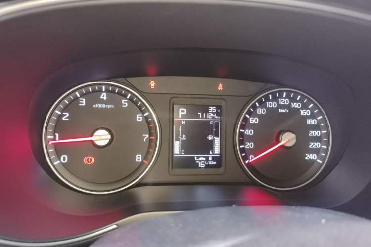 Used Kia KX3 2017 1.6L Automatic Aoya Version Odometer Close Up