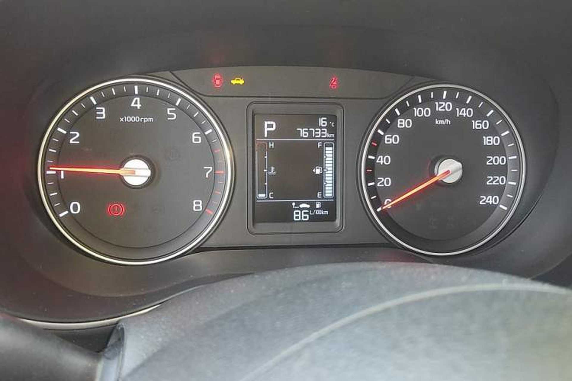 Used Kia KX3 2017 1.6L Automatic Aoya Version Odometer Close Up