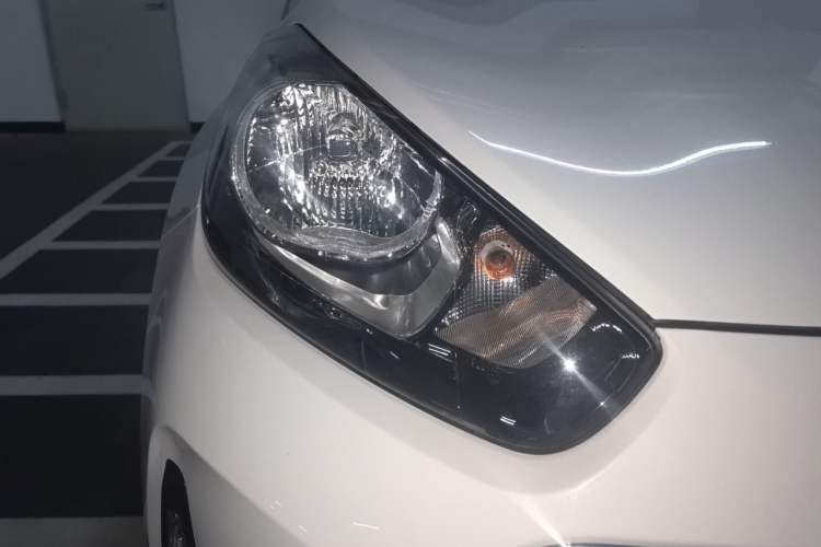 Used Kia KX3 2017 1.6L Automatic Aoya Version Right Front Headlight