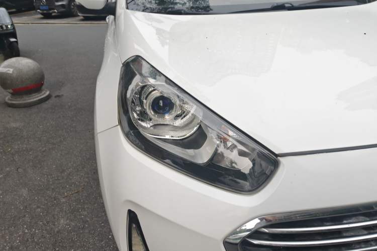 Used Kia KX3 2017 1.6L Automatic Aoya Version Right Front Headlight
