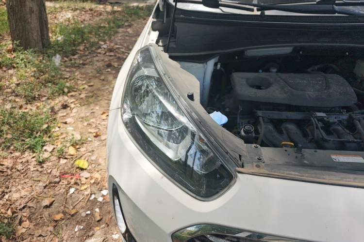 Used Kia KX3 2017 1.6L Automatic Aoya 15th Anniversary Special Edition Right Front Headlight