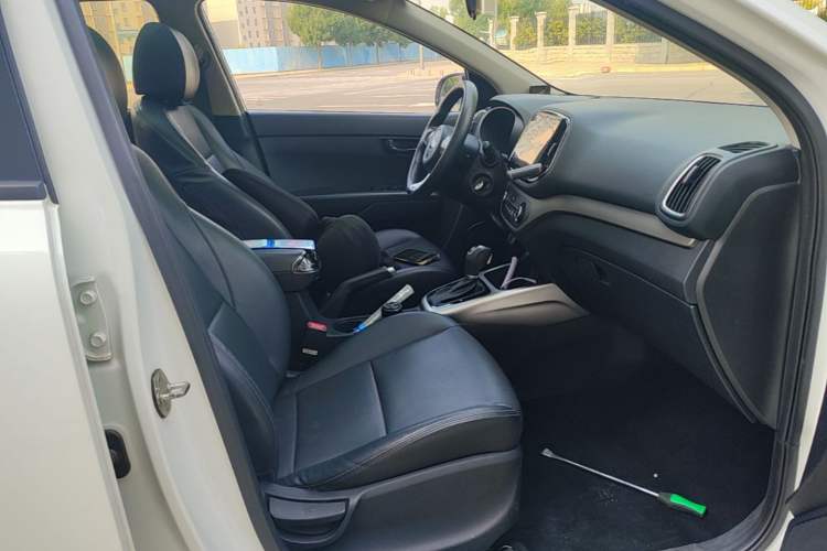 Used Kia KX3 2017 1.6L Automatic Aoya Version Right Front Seat