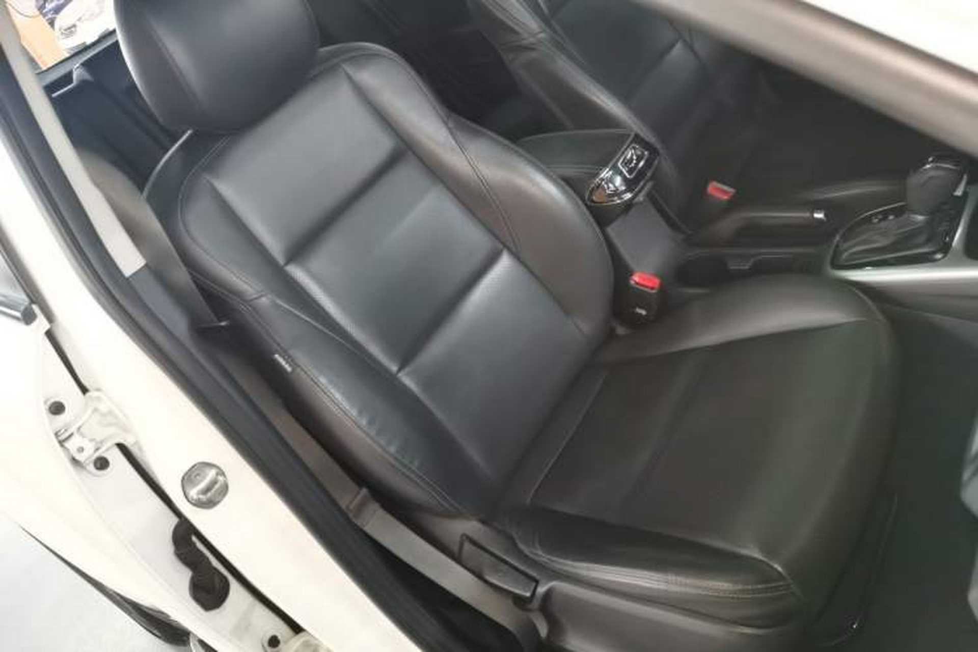 Used Kia KX3 2017 1.6L Automatic Aoya Version Right Front Seat