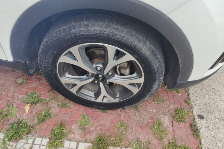 Used Kia KX3 2017 1.6L Automatic Aoya Version Right Front Wheel Hub