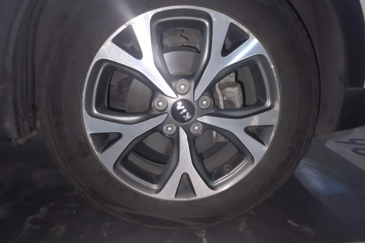 Used Kia KX3 2017 1.6L Automatic Aoya Version Right Front Wheel Hub