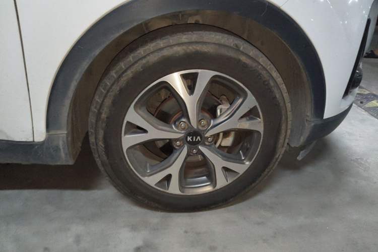 Used Kia KX3 2017 1.6L Automatic Aoya Version Right Front Wheel Hub