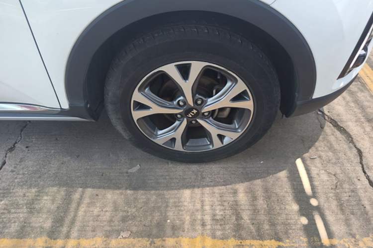 Used Kia KX3 2017 1.6L Automatic Aoya Version Right Front Wheel Hub