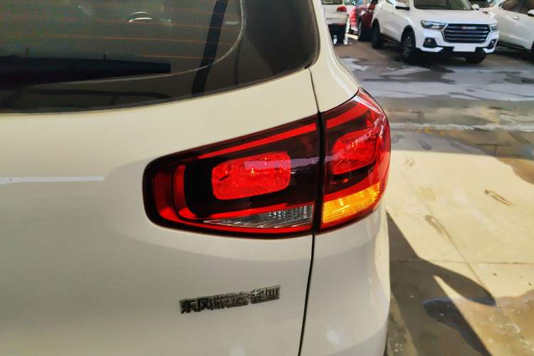 Used Kia KX3 2017 1.6L Automatic Aoya Version Right Rear Taillight