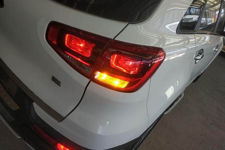 Used Kia KX3 2017 1.6L Automatic Aoya Version Right Rear Taillight