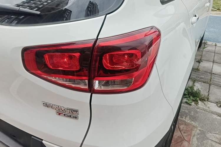 Used Kia KX3 2017 1.6T Automatic Aoya Edition Right Rear Taillight
