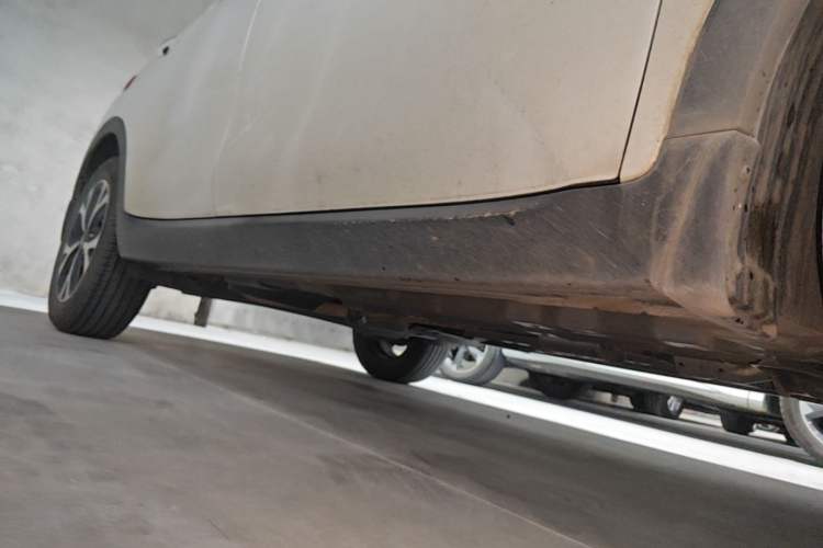 Used Kia KX3 2017 1.6L Automatic Aoya Version Right Side Sill