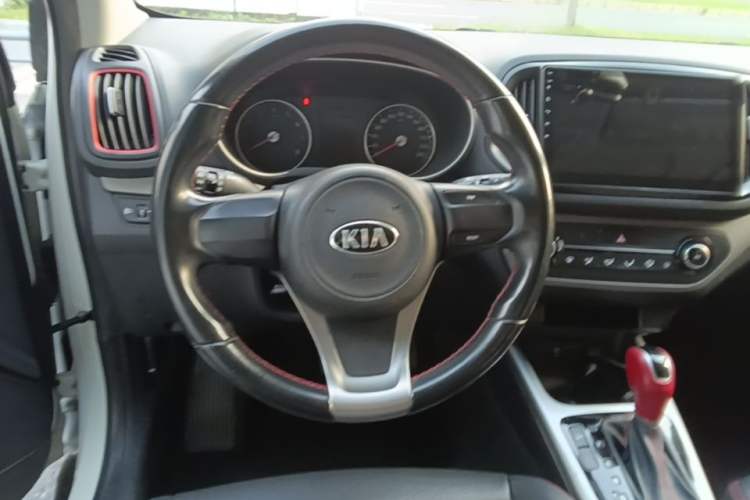 Used Kia KX3 2017 1.6T Automatic Aoya Edition Steering Wheel