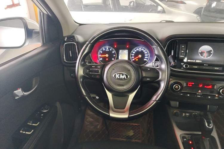 Used Kia KX3 2017 1.6L Automatic Aozun Edition Steering Wheel
