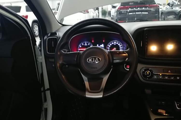 Used Kia KX3 2017 1.6L Automatic Aoya Version Steering Wheel