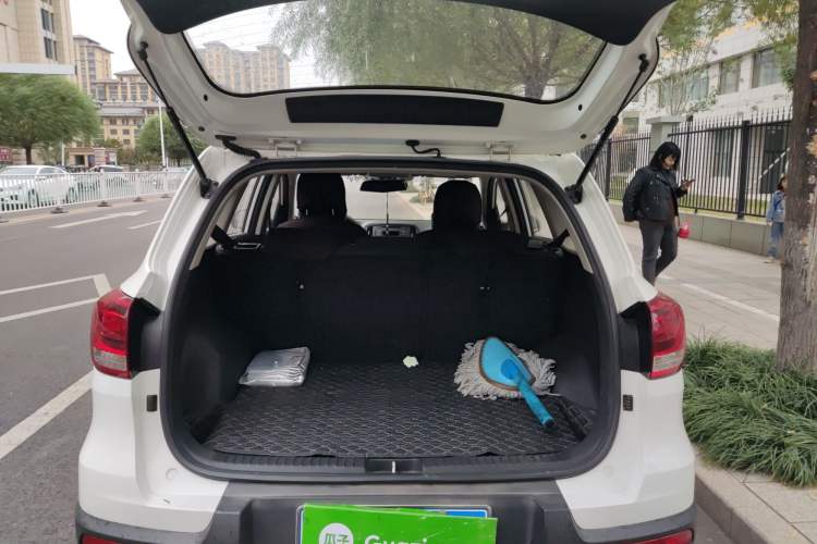 Used Kia KX3 2017 1.6L Manual Aofeng Edition Trunk