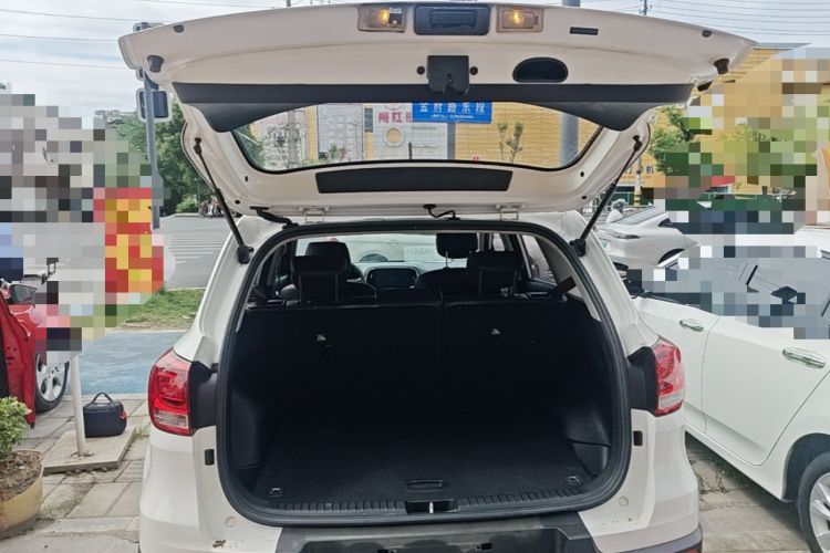 Used Kia KX3 2017 1.6T Automatic Aoya Edition Trunk