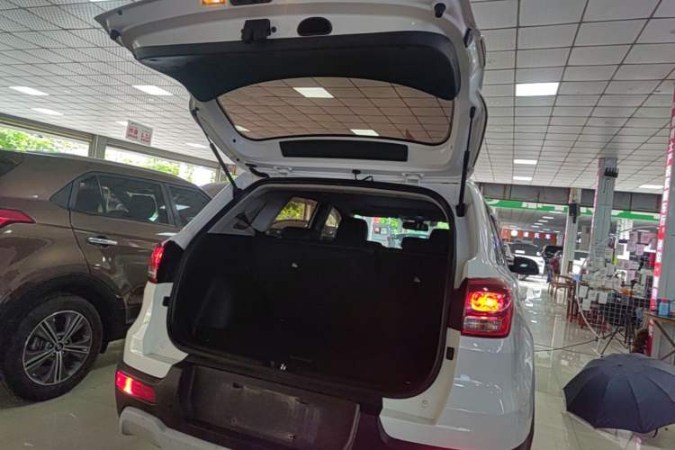 Used Kia KX3 2017 1.6L Automatic Aoya Version Trunk