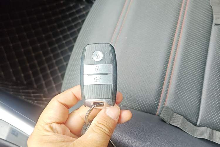 Used Kia KX3 2017 1.6T Automatic Aoya Edition Vehicle Key