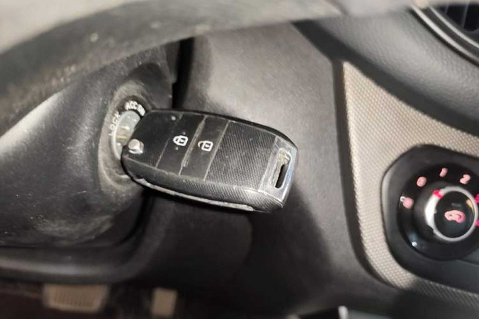 Used Kia KX3 2017 1.6L Automatic Aoya Version Vehicle Key